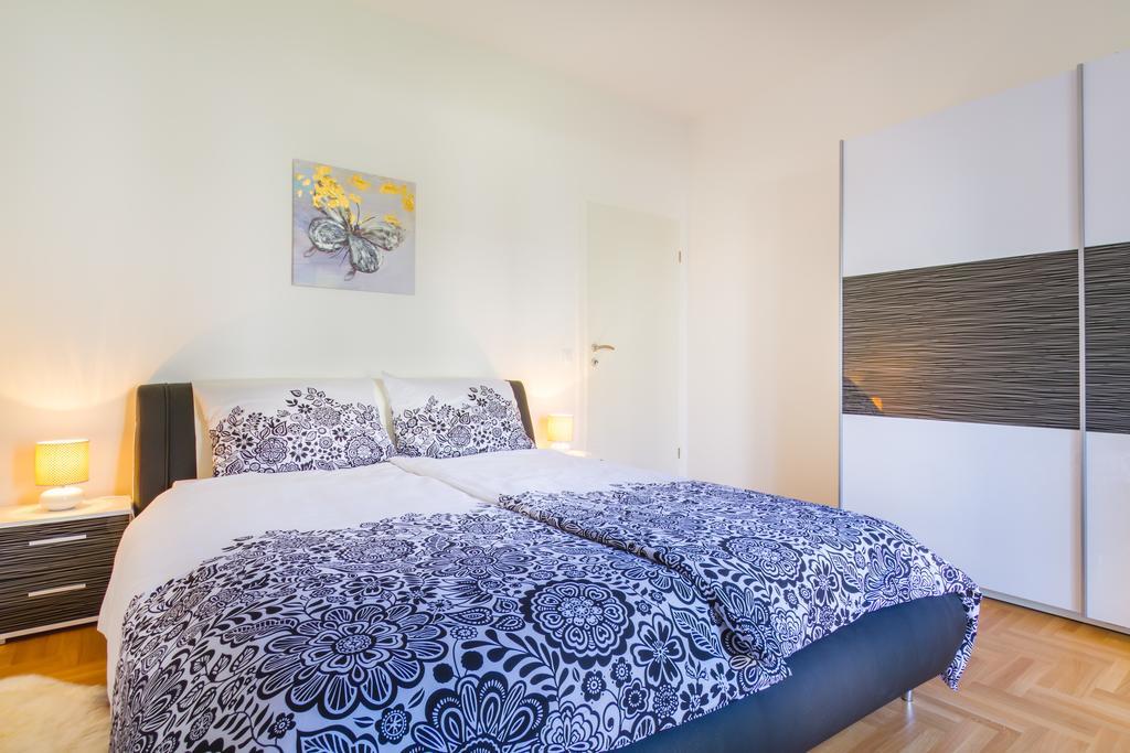 Villa Apartments Futura วานตาชิชี ภายนอก รูปภาพ