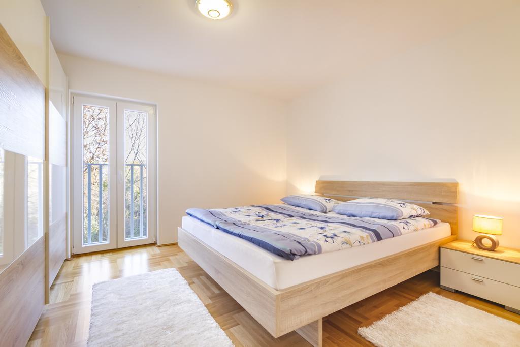 Villa Apartments Futura วานตาชิชี ภายนอก รูปภาพ